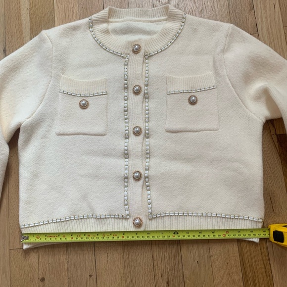 Cream Cardigan with pearl buttons in Small - Picture 3 of 7